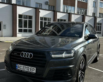 Ауди Ку 7 2017 в Киеве на Automoto.ua Серый Ауди Ку 7, объемом двигателя 2.97 л и пробегом 120 тыс. км за 45500 $, фото 1 на Automoto.ua