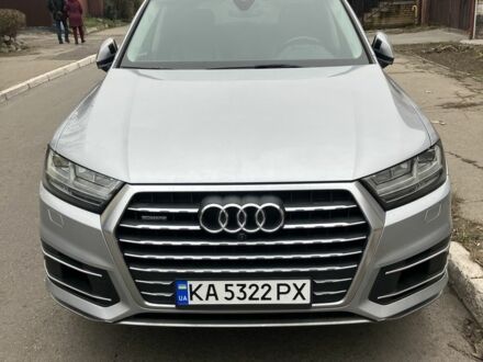 Серый Ауди Ку 7, объемом двигателя 3 л и пробегом 192 тыс. км за 25048 $, фото 1 на Automoto.ua