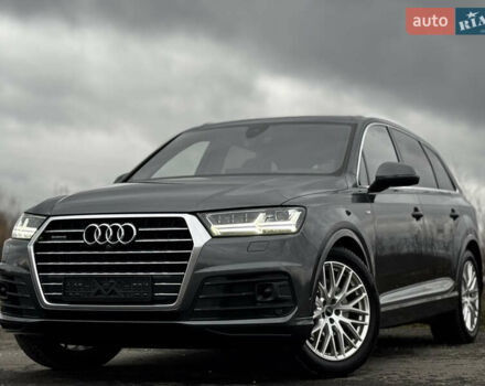 Серый Ауди Ку 7, объемом двигателя 2.97 л и пробегом 207 тыс. км за 42000 $, фото 1 на Automoto.ua