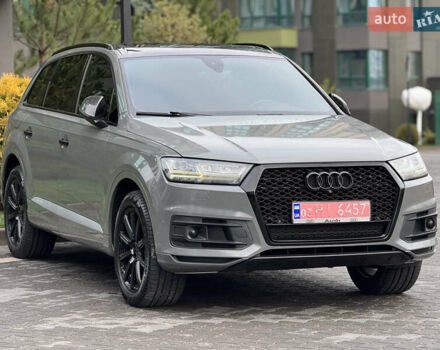 Серый Ауди Ку 7, объемом двигателя 2 л и пробегом 212 тыс. км за 29000 $, фото 1 на Automoto.ua