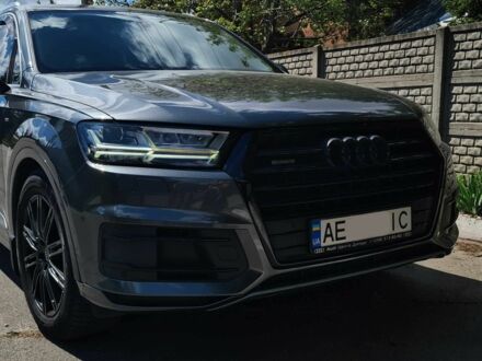 Сірий Ауді Ку 7, об'ємом двигуна 3 л та пробігом 210 тис. км за 45700 $, фото 1 на Automoto.ua