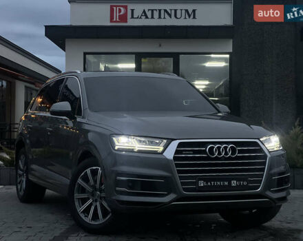 Серый Ауди Ку 7, объемом двигателя 3 л и пробегом 170 тыс. км за 36700 $, фото 1 на Automoto.ua