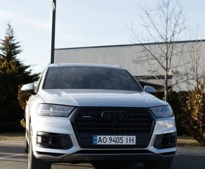 Серый Ауди Ку 7, объемом двигателя 3 л и пробегом 107 тыс. км за 31500 $, фото 1 на Automoto.ua