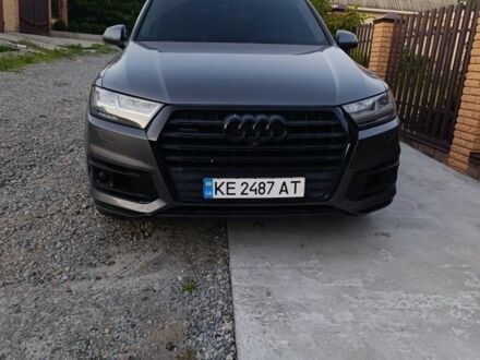 Ауді Ку 7 2018 у Дніпро (Дніпропетровську) на Automoto.ua Сірий Ауді Ку 7, об'ємом двигуна 3 л та пробігом 131 тис. км за 35000 $, фото 1 на Automoto.ua