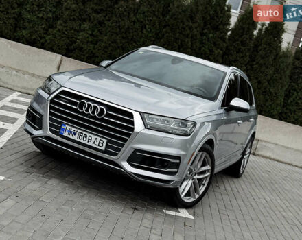 Серый Ауди Ку 7, объемом двигателя 3 л и пробегом 267 тыс. км за 24500 $, фото 1 на Automoto.ua