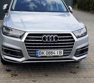 Ауди Ку 7 2018 в Львове на Automoto.ua Серый Ауди Ку 7, объемом двигателя 3 л и пробегом 139 тыс. км за 37500 $, фото 1 на Automoto.ua