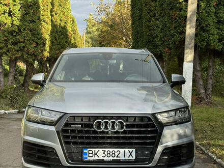 Сірий Ауді Ку 7, об'ємом двигуна 3 л та пробігом 137 тис. км за 32000 $, фото 1 на Automoto.ua