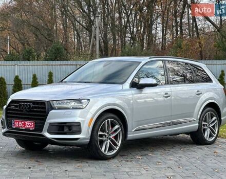 Серый Ауди Ку 7, объемом двигателя 0 л и пробегом 180 тыс. км за 28000 $, фото 1 на Automoto.ua