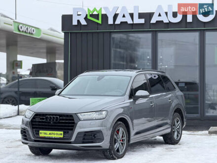 Серый Ауди Ку 7, объемом двигателя 3 л и пробегом 117 тыс. км за 32990 $, фото 1 на Automoto.ua