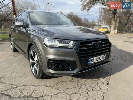 Ауди Ку 7 2018 в Одессе на Automoto.ua Серый Ауди Ку 7, объемом двигателя 2.97 л и пробегом 136 тыс. км за 49100 $, фото 1 на Automoto.ua