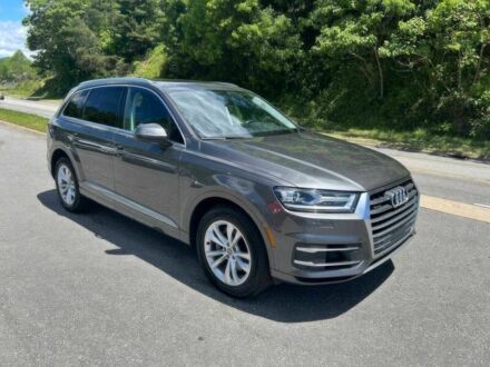 Ауди Ку 7 2018 в Ровно на Automoto.ua Серый Ауди Ку 7, объемом двигателя 3 л и пробегом 50 тыс. км за 22000 $, фото 1 на Automoto.ua