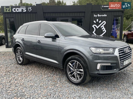 Ауди Ку 7 2018 в Львове на Automoto.ua Серый Ауди Ку 7, объемом двигателя 3 л и пробегом 249 тыс. км за 39000 $, фото 1 на Automoto.ua