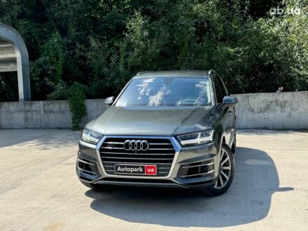 Ауди Ку 7 2018 в Киеве на Automoto.ua Серый Ауди Ку 7, объемом двигателя 3 л и пробегом 142 тыс. км за 44990 $, фото 1 на Automoto.ua