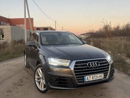 Серый Ауди Ку 7, объемом двигателя 3 л и пробегом 174 тыс. км за 27000 $, фото 1 на Automoto.ua