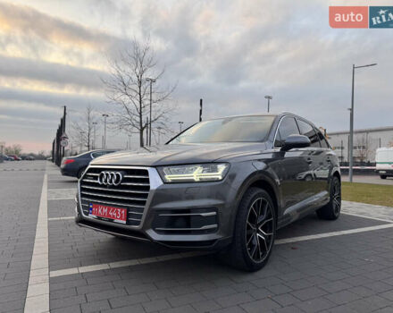 Серый Ауди Ку 7, объемом двигателя 3 л и пробегом 212 тыс. км за 28500 $, фото 1 на Automoto.ua