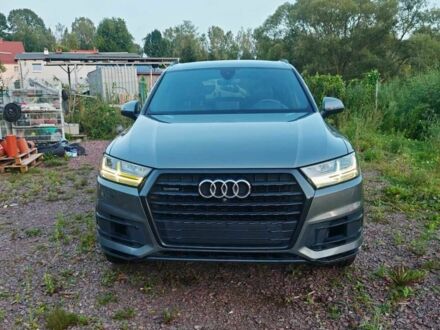 Ауди Ку 7 2019 в Киеве на Automoto.ua Серый Ауди Ку 7, объемом двигателя 3 л и пробегом 115 тыс. км за 20000 $, фото 1 на Automoto.ua