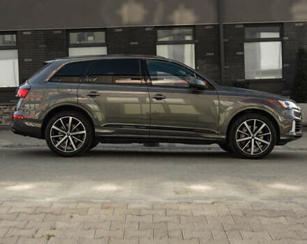 Серый Ауди Ку 7, объемом двигателя 3 л и пробегом 185 тыс. км за 40000 $, фото 1 на Automoto.ua