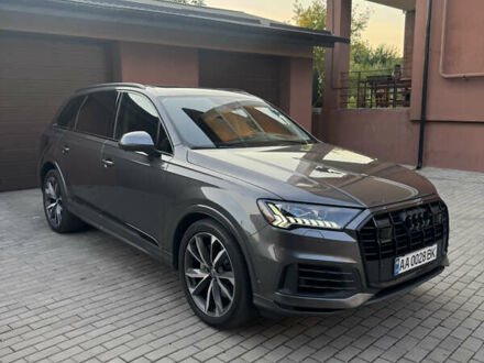 Ауди Ку 7 2020 в Ровно на Automoto.ua Серый Ауди Ку 7, объемом двигателя 3 л и пробегом 120 тыс. км за 59000 $, фото 1 на Automoto.ua