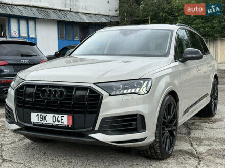 Ауди Ку 7 2021 в Ровно на Automoto.ua Серый Ауди Ку 7, объемом двигателя 2.97 л и пробегом 128 тыс. км за 67999 $, фото 1 на Automoto.ua