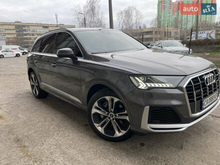Ауди Ку 7 2021 в Киеве на Automoto.ua Серый Ауди Ку 7, объемом двигателя 3 л и пробегом 33 тыс. км за 54999 $, фото 1 на Automoto.ua