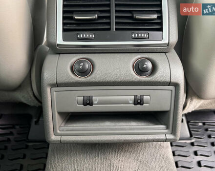 Синій Ауді Ку 7, об'ємом двигуна 3 л та пробігом 142 тис. км за 13800 $, фото 17 на Automoto.ua