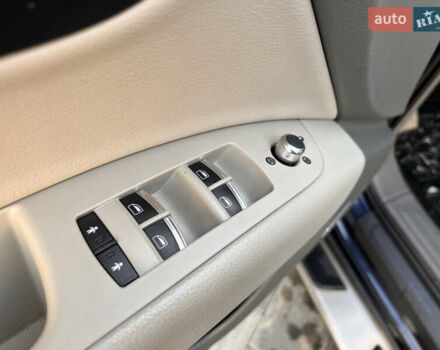 Синій Ауді Ку 7, об'ємом двигуна 3 л та пробігом 142 тис. км за 13800 $, фото 20 на Automoto.ua