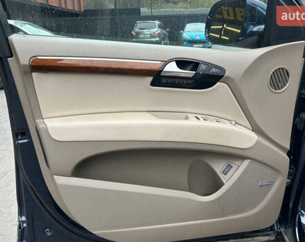 Ауди Ку 7 2014 в Черновцах на Automoto.ua Синий Ауди Ку 7, объемом двигателя 3 л и пробегом 176 тыс. км за 17500 $, фото 6 на Automoto.ua