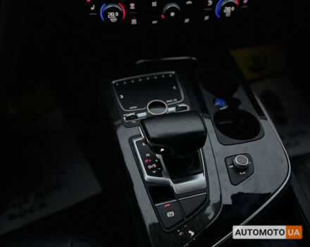 Синий Ауди Ку 7, объемом двигателя 3 л и пробегом 133 тыс. км за 30500 $, фото 20 на Automoto.ua