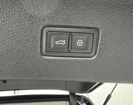 Синий Ауди Ку 7, объемом двигателя 3 л и пробегом 193 тыс. км за 25950 $, фото 35 на Automoto.ua