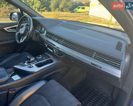 Синій Ауді Ку 7, об'ємом двигуна 3 л та пробігом 353 тис. км за 26000 $, фото 16 на Automoto.ua