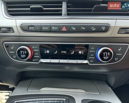 Синий Ауди Ку 7, объемом двигателя 2.97 л и пробегом 244 тыс. км за 39500 $, фото 17 на Automoto.ua