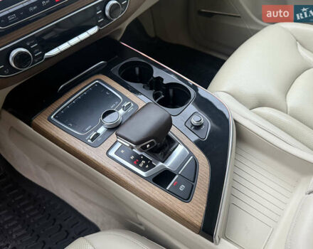 Синий Ауди Ку 7, объемом двигателя 3 л и пробегом 156 тыс. км за 23950 $, фото 48 на Automoto.ua