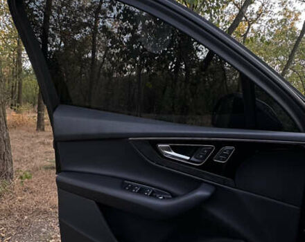 Синий Ауди Ку 7, объемом двигателя 3 л и пробегом 197 тыс. км за 25500 $, фото 6 на Automoto.ua