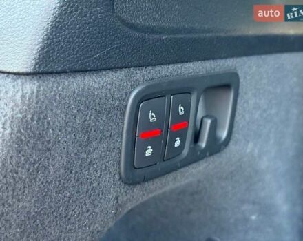 Синій Ауді Ку 7, об'ємом двигуна 2 л та пробігом 258 тис. км за 19950 $, фото 44 на Automoto.ua