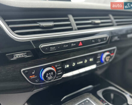 Синій Ауді Ку 7, об'ємом двигуна 3 л та пробігом 218 тис. км за 26500 $, фото 71 на Automoto.ua