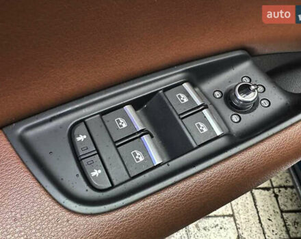 Синий Ауди Ку 7, объемом двигателя 3 л и пробегом 120 тыс. км за 32000 $, фото 18 на Automoto.ua