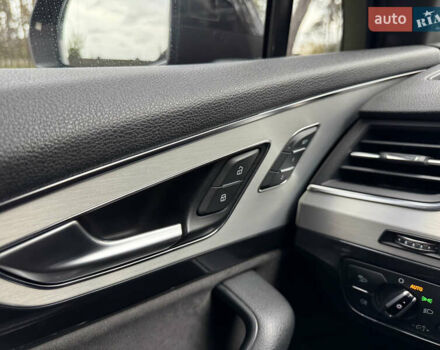 Синий Ауди Ку 7, объемом двигателя 3 л и пробегом 311 тыс. км за 36000 $, фото 46 на Automoto.ua