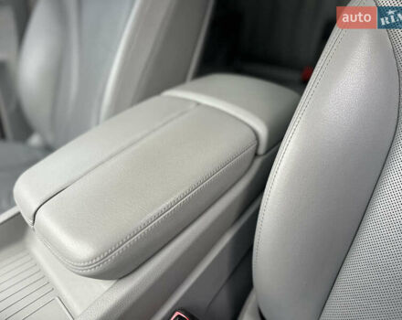 Синій Ауді Ку 7, об'ємом двигуна 3 л та пробігом 218 тис. км за 26500 $, фото 68 на Automoto.ua