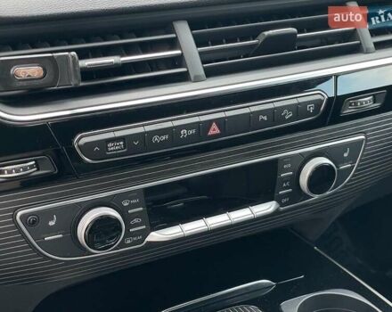 Синій Ауді Ку 7, об'ємом двигуна 3 л та пробігом 203 тис. км за 41990 $, фото 21 на Automoto.ua