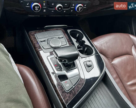 Синій Ауді Ку 7, об'ємом двигуна 3 л та пробігом 106 тис. км за 31400 $, фото 20 на Automoto.ua