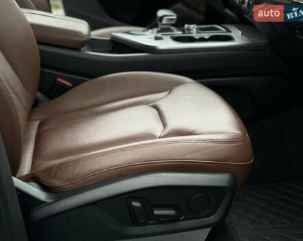 Синій Ауді Ку 7, об'ємом двигуна 1.98 л та пробігом 133 тис. км за 27900 $, фото 31 на Automoto.ua