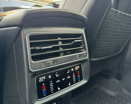 Синий Ауди Ку 7, объемом двигателя 3 л и пробегом 110 тыс. км за 45500 $, фото 23 на Automoto.ua