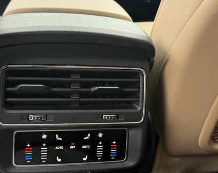 Синий Ауди Ку 7, объемом двигателя 3 л и пробегом 134 тыс. км за 55000 $, фото 11 на Automoto.ua