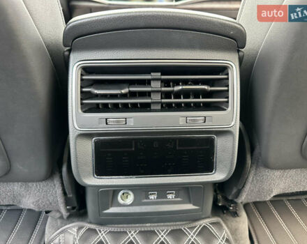 Синій Ауді Ку 7, об'ємом двигуна 3 л та пробігом 142 тис. км за 43999 $, фото 73 на Automoto.ua