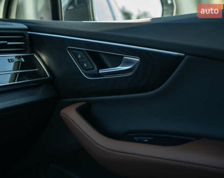 Синій Ауді Ку 7, об'ємом двигуна 1.98 л та пробігом 31 тис. км за 55900 $, фото 39 на Automoto.ua