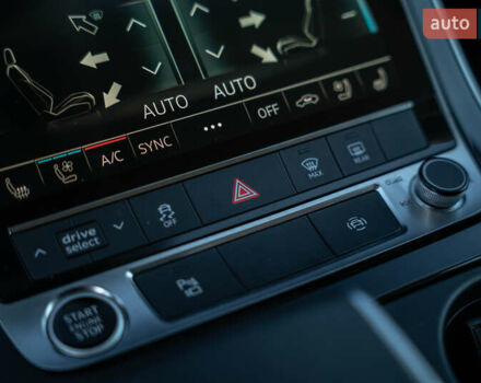 Синій Ауді Ку 7, об'ємом двигуна 1.98 л та пробігом 31 тис. км за 55900 $, фото 36 на Automoto.ua