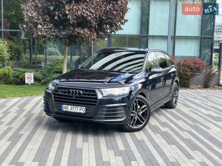 Ауди Ку 7 2017 в Киеве на Automoto.ua Синий Ауди Ку 7, объемом двигателя 3 л и пробегом 299 тыс. км за 38999 $, фото 1 на Automoto.ua