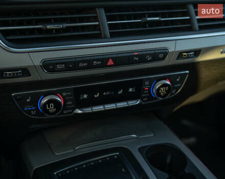 Зелений Ауді Ку 7, об'ємом двигуна 3 л та пробігом 69 тис. км за 36500 $, фото 28 на Automoto.ua