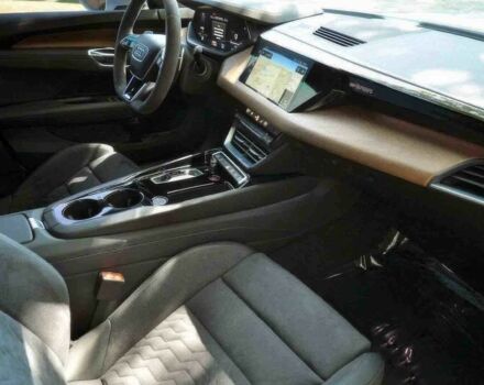 Белый Ауди Кватро, объемом двигателя 0 л и пробегом 23 тыс. км за 22000 $, фото 6 на Automoto.ua