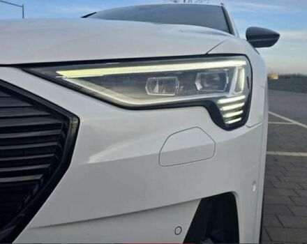 Белый Ауди Кватро, объемом двигателя 0 л и пробегом 189 тыс. км за 28664 $, фото 12 на Automoto.ua